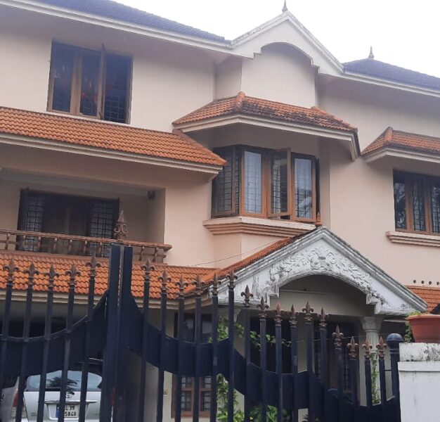 House for Sale in Tripunithura