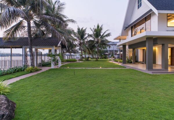 Waterfront Villa for Sale in Pallurthy, Kochi