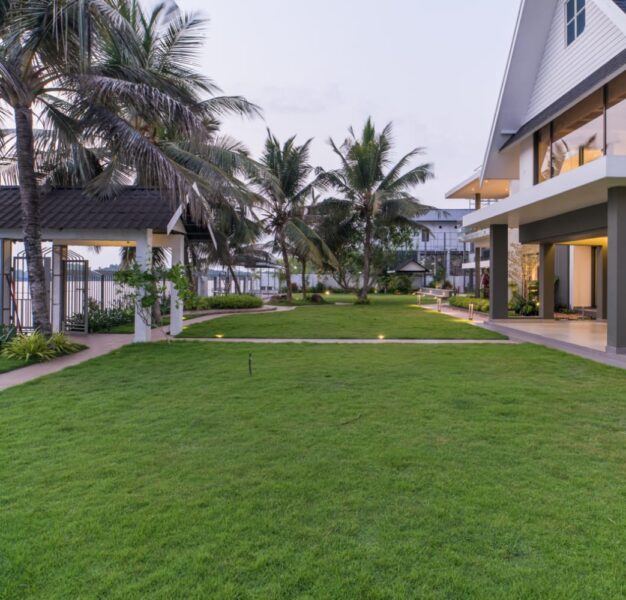 Waterfront Villa for Sale in Pallurthy, Kochi